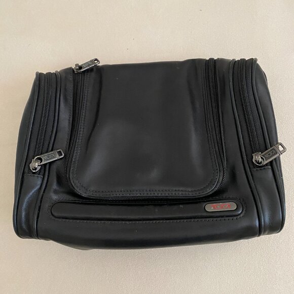 Tumi Other - Tumi Hanging Travel Kit